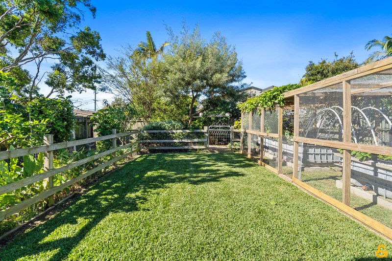 Photo - 7 Cavanaugh Street, Wynnum West QLD 4178 - Image 14