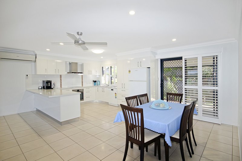 Photo - 7 Cayenne Court, Glass House Mountains QLD 4518 - Image 3