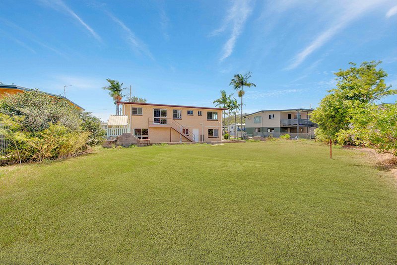 Photo - 7 Cedar Street, Kin Kora QLD 4680 - Image 12