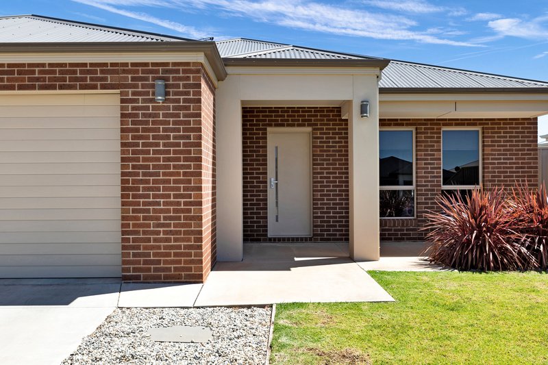 Photo - 7 Central Park Drive, Mildura VIC 3500 - Image 2