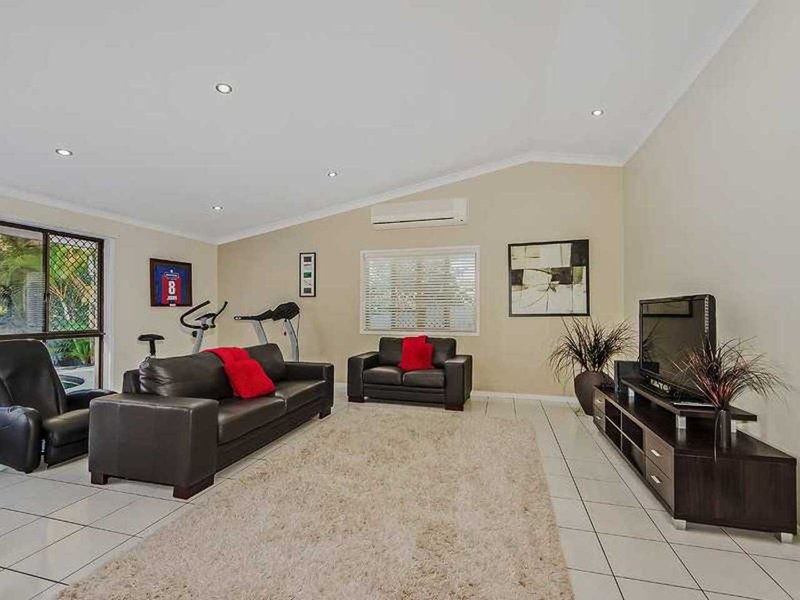 Photo - 7 Chantilly Place, Robina QLD 4226 - Image 8