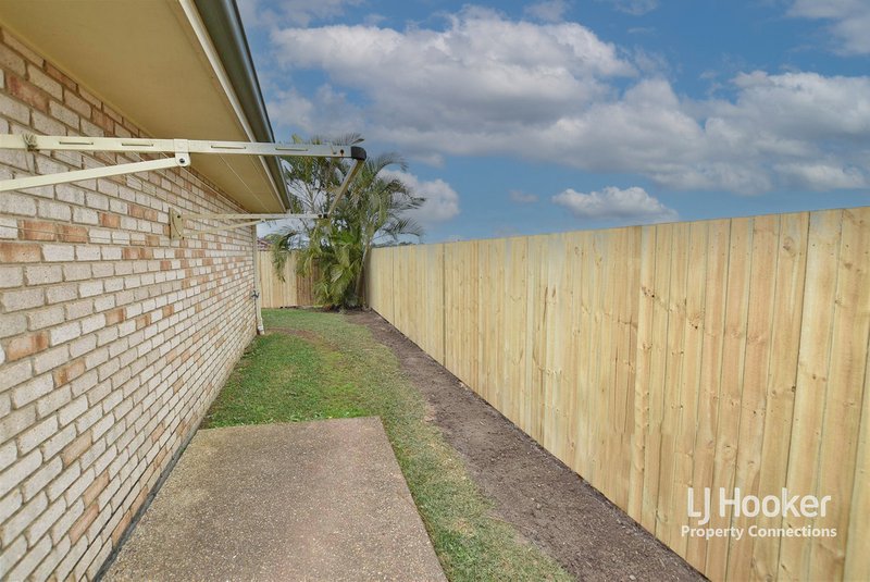 Photo - 7 Chantrey Court, Kallangur QLD 4503 - Image 12