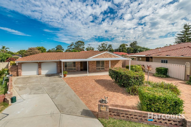 7 Charing Crescent, Marangaroo WA 6064