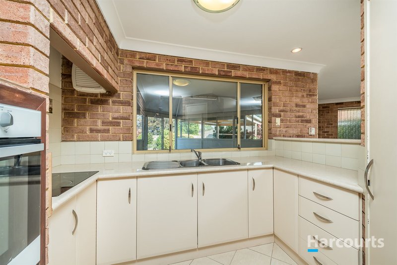 Photo - 7 Charing Crescent, Marangaroo WA 6064 - Image 9