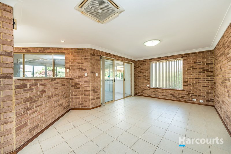 Photo - 7 Charing Crescent, Marangaroo WA 6064 - Image 10