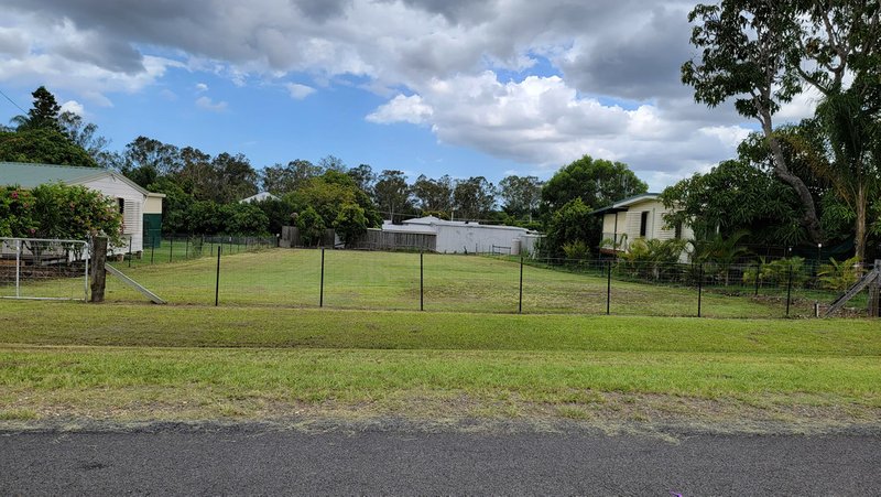 7 Charles Street, Howard QLD 4659