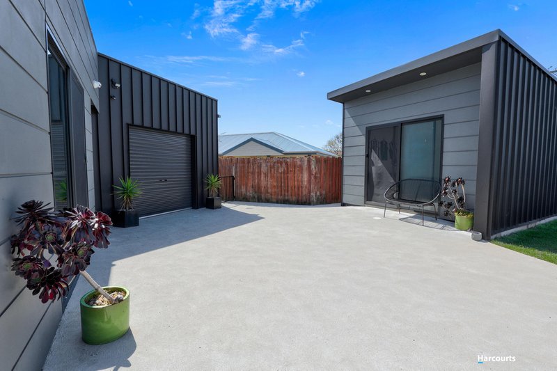 Photo - 7 Charlotte Gardens, Devonport TAS 7310 - Image 21