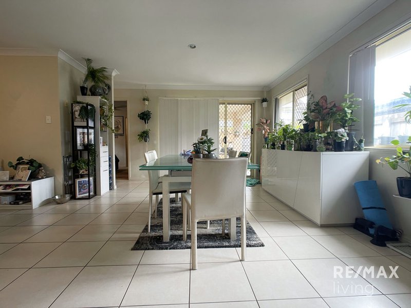 Photo - 7 Chase Crescent, North Lakes QLD 4509 - Image 4