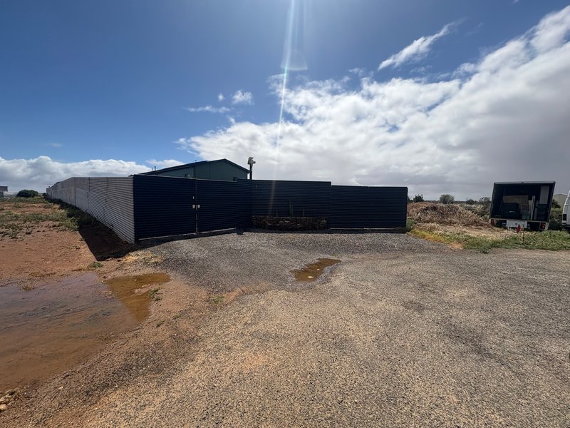 Photo - 7 Chat Court, Thompson Beach SA 5501 - Image 1