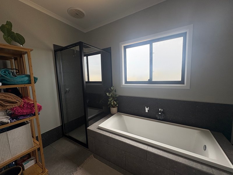 Photo - 7 Chat Court, Thompson Beach SA 5501 - Image 9