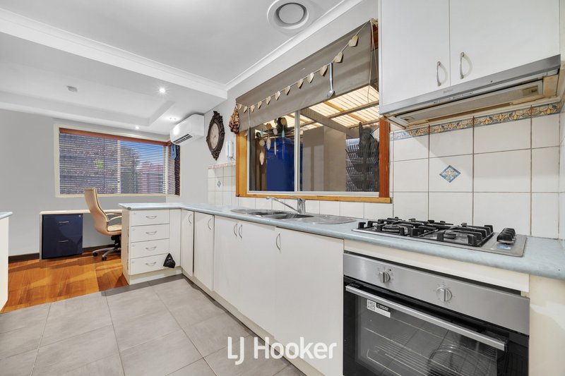 Photo - 7 Cheam Street, Dandenong North VIC 3175 - Image 4