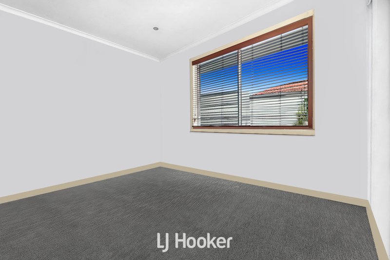 Photo - 7 Cheam Street, Dandenong North VIC 3175 - Image 5