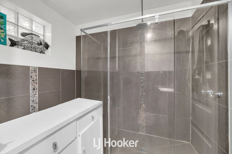 Photo - 7 Cheam Street, Dandenong North VIC 3175 - Image 6