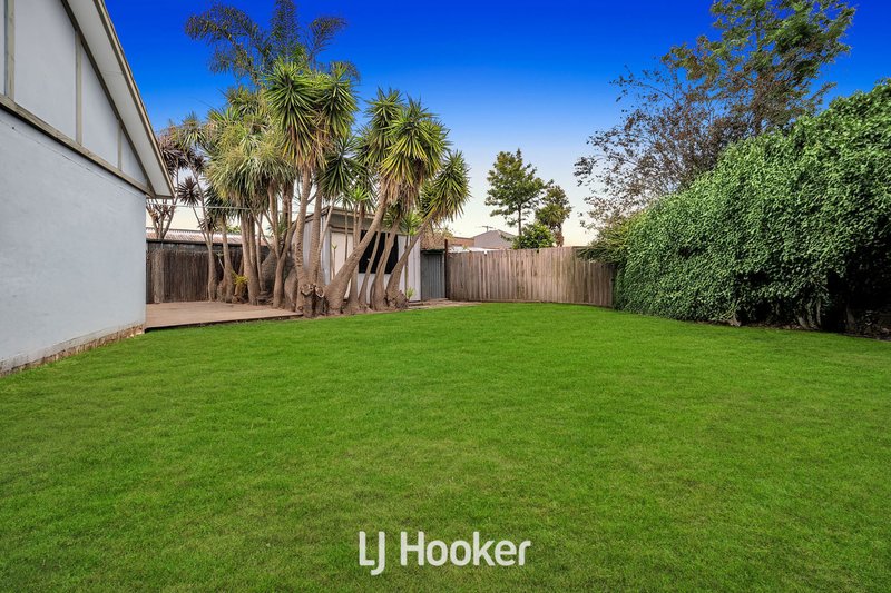 Photo - 7 Cheam Street, Dandenong North VIC 3175 - Image 11