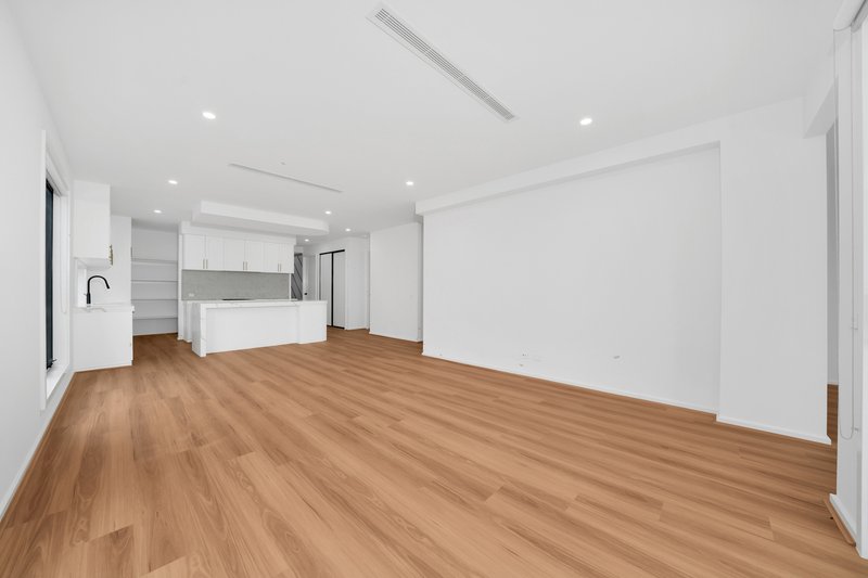 Photo - 7 Cheddar Street, Donnybrook VIC 3064 - Image 11
