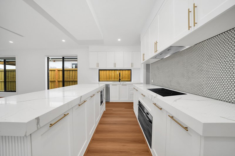 Photo - 7 Cheddar Street, Donnybrook VIC 3064 - Image 13