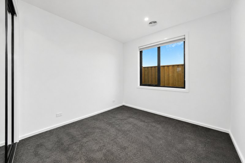 Photo - 7 Cheddar Street, Donnybrook VIC 3064 - Image 17