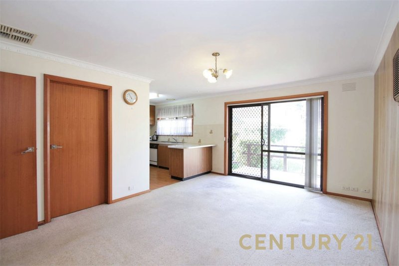 Photo - 7 Chepstow Court, Noble Park North VIC 3174 - Image 4