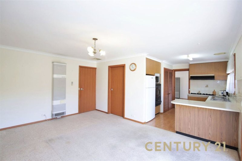 Photo - 7 Chepstow Court, Noble Park North VIC 3174 - Image 6