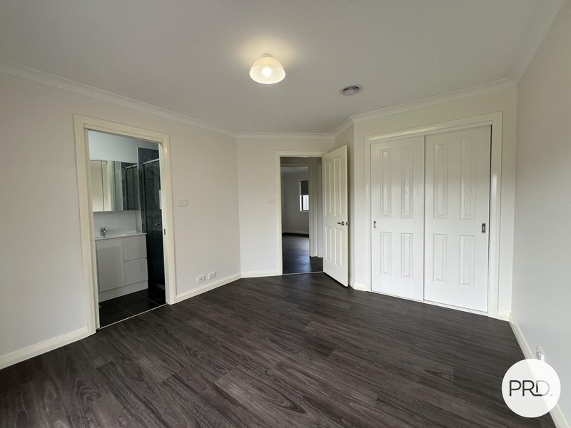 Photo - 7 Chinnery Close, Bungendore NSW 2621 - Image 8