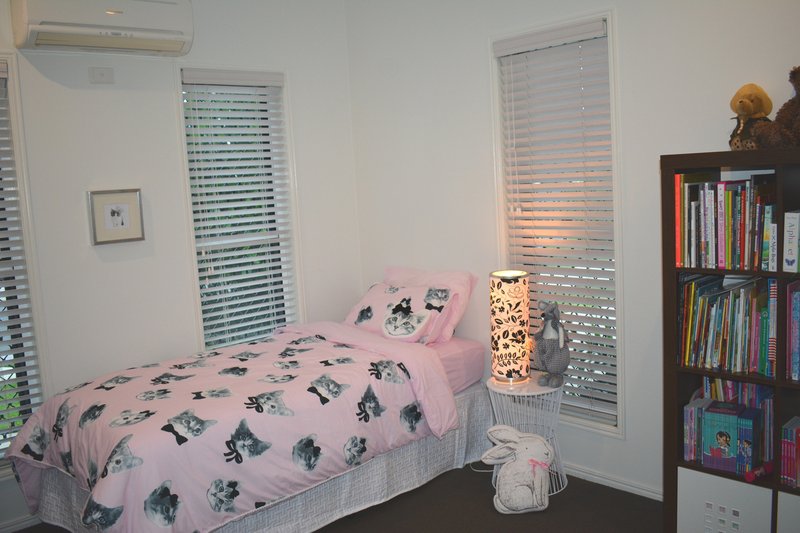 Photo - 7 Christian Court, Glen Eden QLD 4680 - Image 7