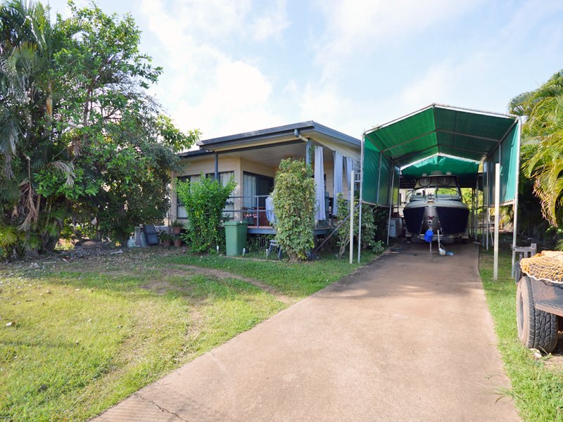 Photo - 7 Christie Ave , Nanum QLD 4874 - Image 3