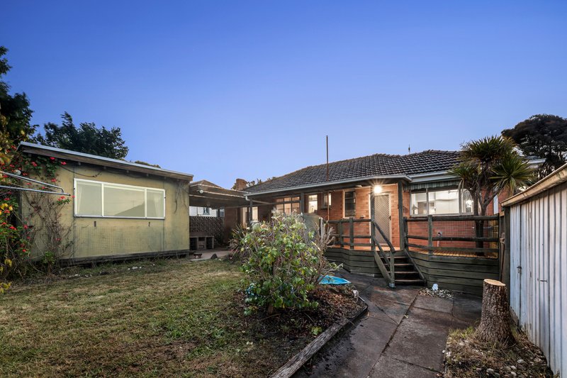 Photo - 7 Christina Street, Burwood VIC 3125 - Image 10