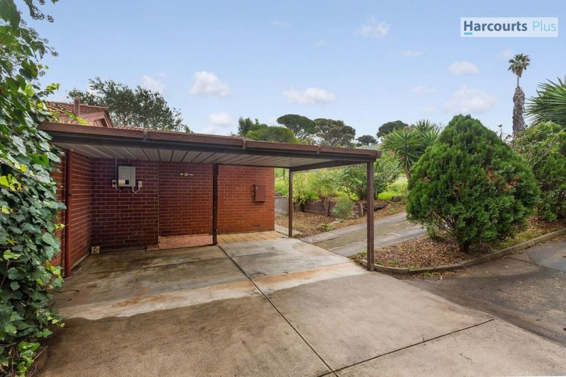 Photo - 7 Christopher Grove, O'Halloran Hill SA 5158 - Image 4