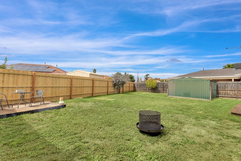 Photo - 7 Citrus Close, Hoppers Crossing VIC 3029 - Image 12