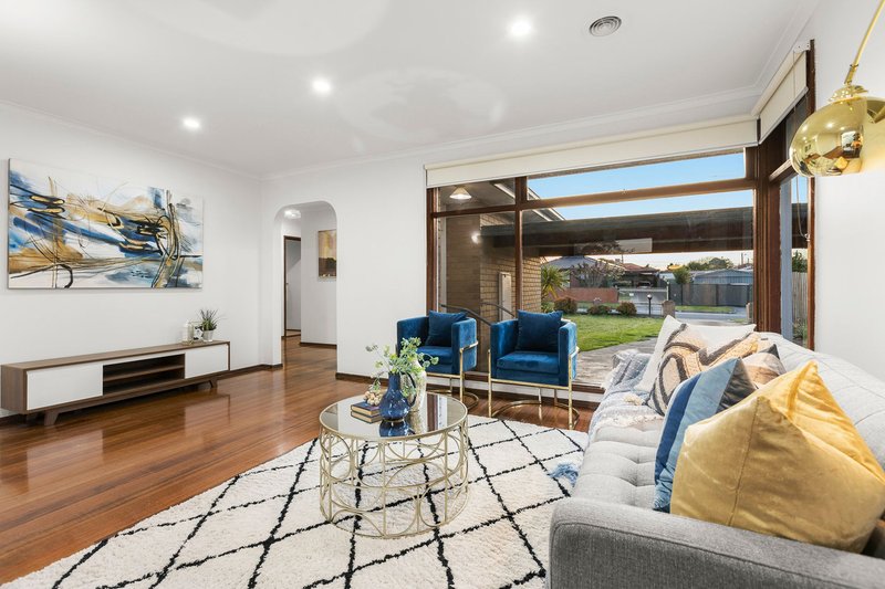 Photo - 7 Claremont Crescent, Keysborough VIC 3173 - Image 4