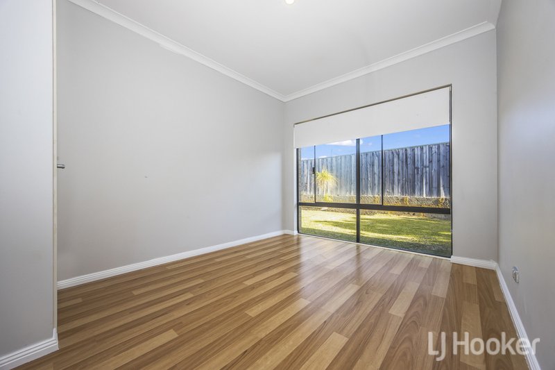 Photo - 7 Clearview Street, Yanchep WA 6035 - Image 15