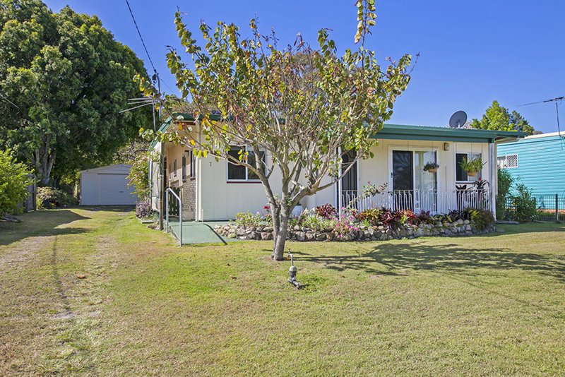 Photo - 7 Cliffdale Avenue, Deception Bay QLD 4508 - Image 5