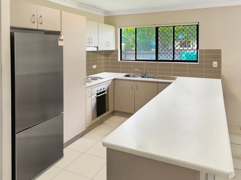 Photo - 7 Cliffdale Street, Bentley Park QLD 4869 - Image 2