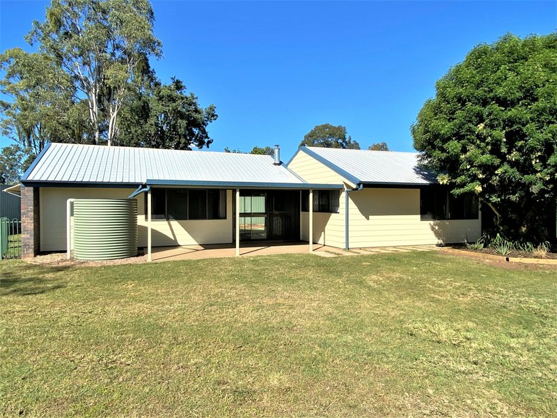 7 Club Court, Nanango QLD 4615