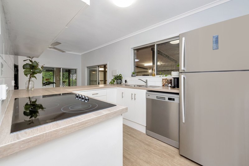 Photo - 7 Coates Street, Mount Louisa QLD 4814 - Image 5