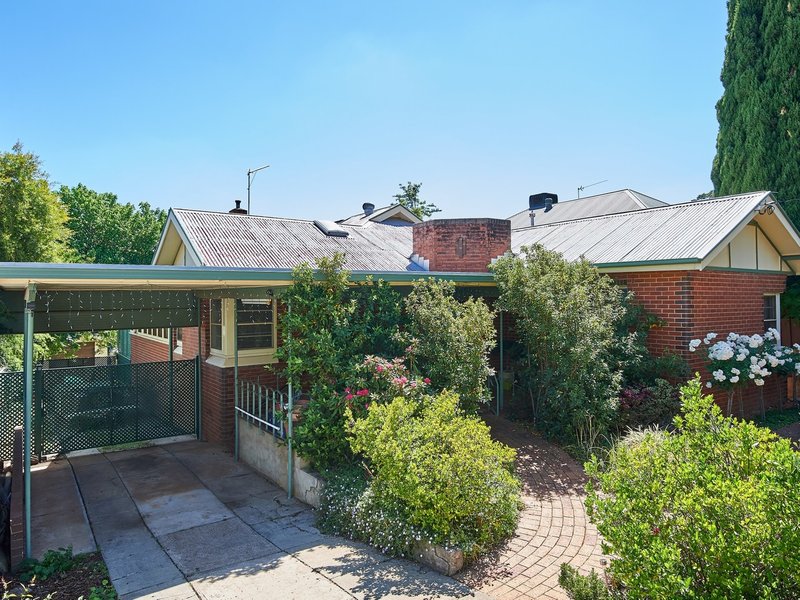 7 Coleman Street, Turvey Park NSW 2650