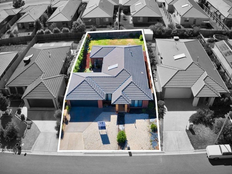 Photo - 7 College Square, Bacchus Marsh VIC 3340 - Image 17