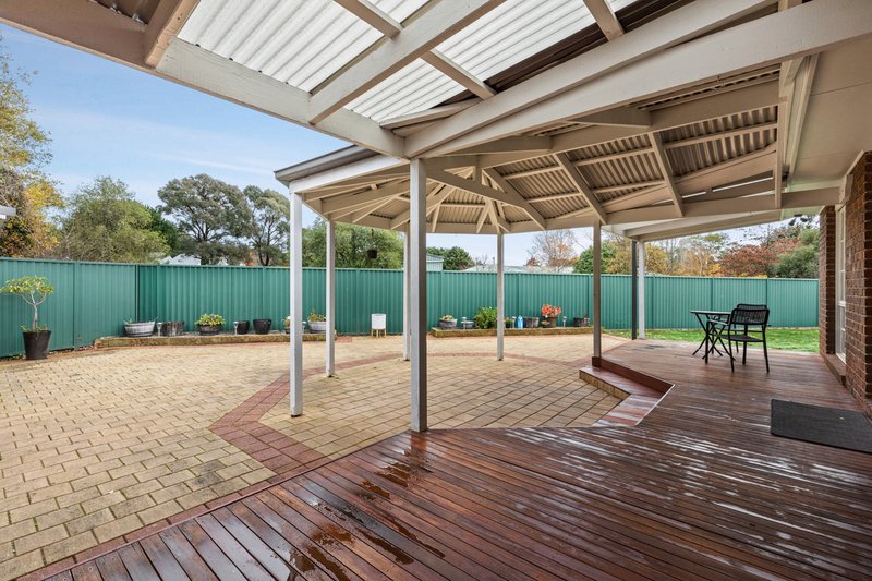 Photo - 7 Collis Place, Woodend VIC 3442 - Image 14