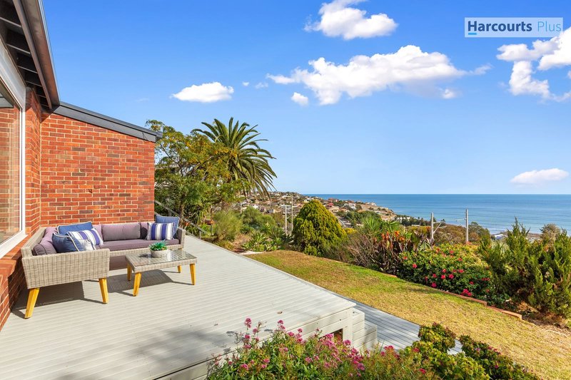 7 Columbia Crescent, Hallett Cove SA 5158