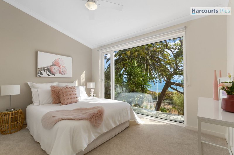 Photo - 7 Columbia Crescent, Hallett Cove SA 5158 - Image 14