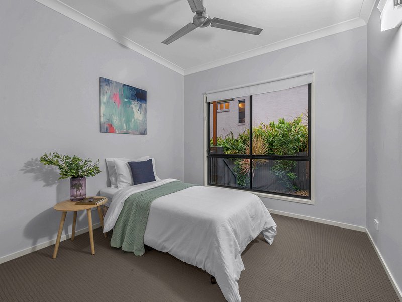 Photo - 7 Colvillea Court, Everton Hills QLD 4053 - Image 13