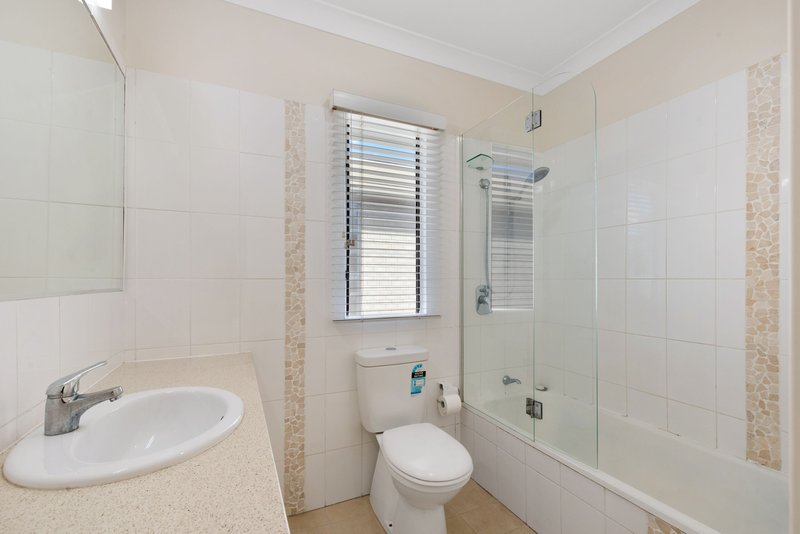 Photo - 7 Connah Street, Tarragindi QLD 4121 - Image 7