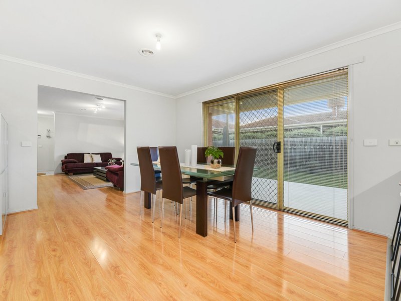 Photo - 7 Connor Mews, Cranbourne East VIC 3977 - Image 8