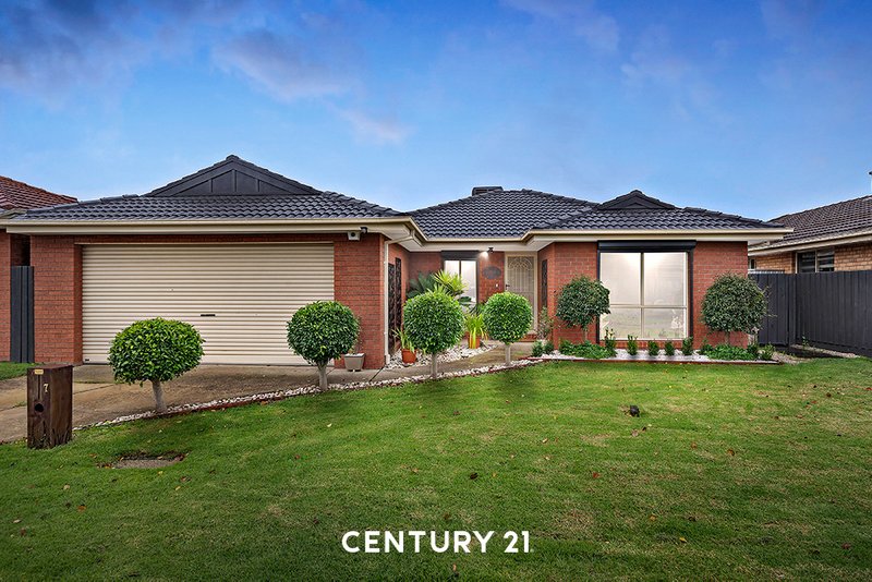 7 Connor Mews, Cranbourne East VIC 3977