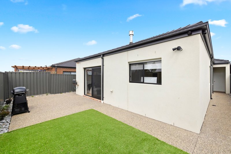 Photo - 7 Constance Street, Werribee VIC 3030 - Image 23