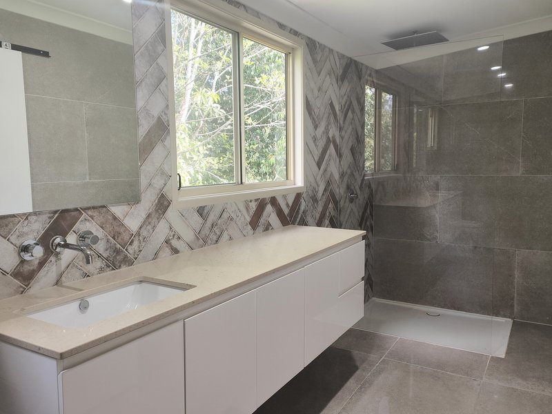 Photo - 7 Coonardoo Court, Wongawallan QLD 4210 - Image 8