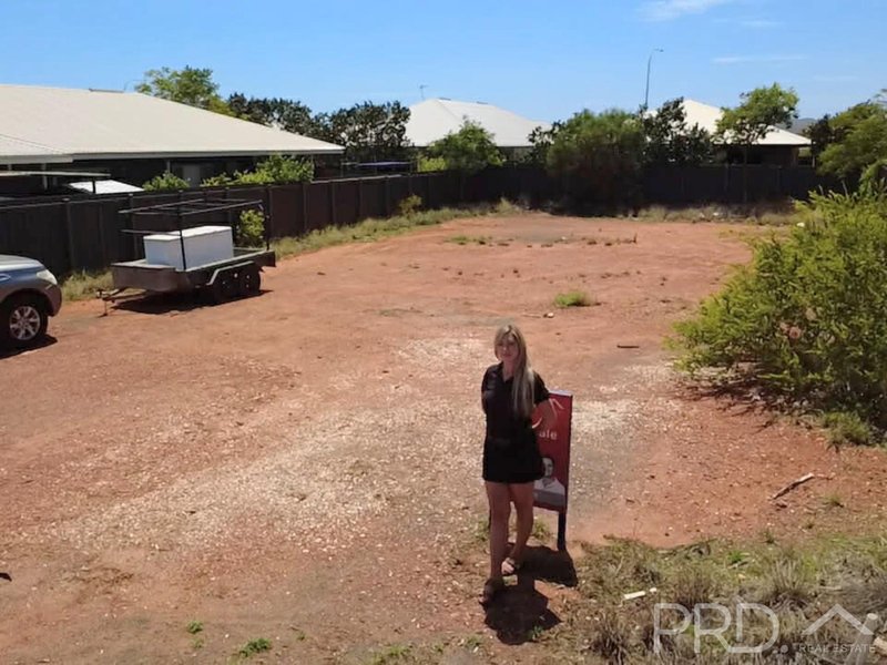 Photo - 7 Coorbeelie Street, Baynton WA 6714 - Image 3