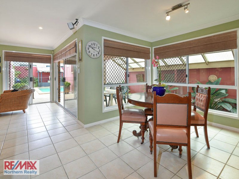 Photo - 7 Corina Close, Robina QLD 4226 - Image 7