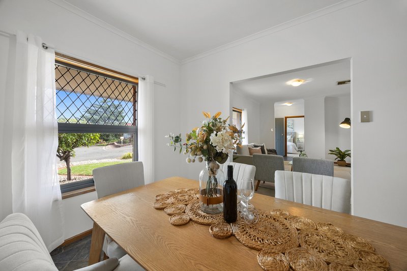 Photo - 7 Coriole Court, Old Reynella SA 5161 - Image 3