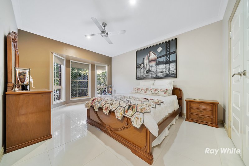 Photo - 7 Cornwall Close, Rochedale South QLD 4123 - Image 12